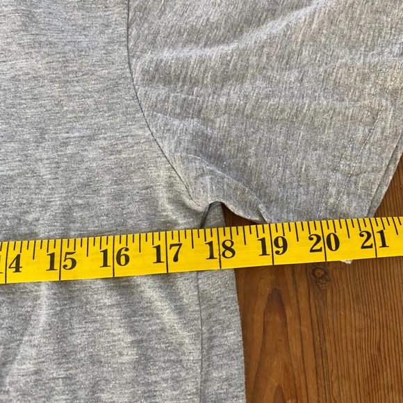 Disney Mickey Mouse Santa Christmas Front & Back Gray T Shirt Size Small - Picture 7 of 7